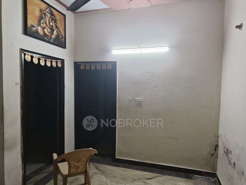 2 BHK Flat In Standalone Building  for Rent  In Dwarka
