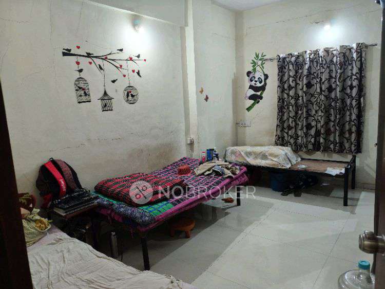 PG for Anyone in Balaji Big Bazar