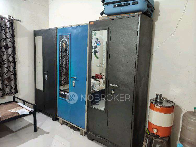 PG for Anyone in Balaji Big Bazar