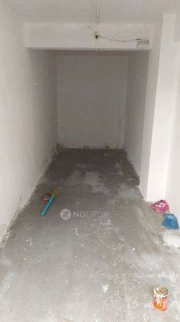 Shop in Guruwar Peth, Pune for Rent 