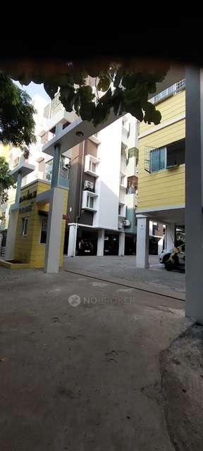 3 BHK Flat In Saradeuz Paradise For Sale  In Perumbakkam