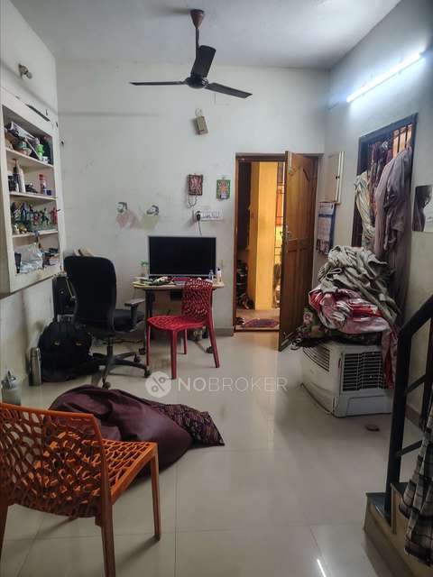 2 BHK Flat In Royal Castle For Sale  In Porur