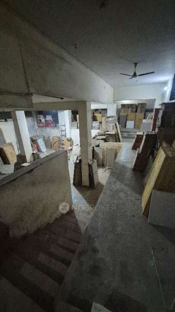 Industrial Building in Balaji Steel Enterprises, Delhi for Rent 