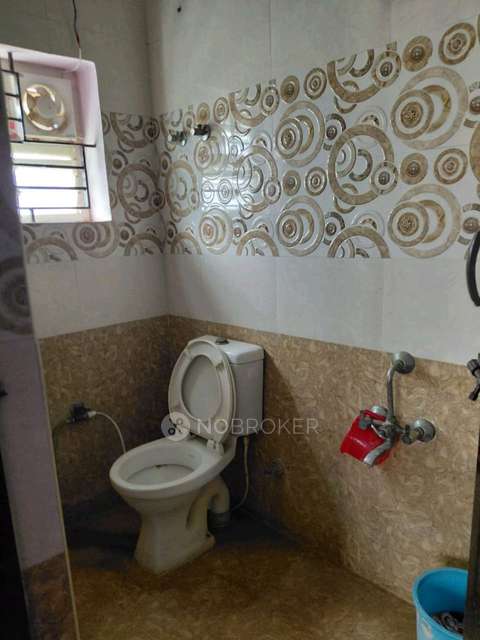 2 BHK Flat In Srivari Apartment For Sale  In Anakaputhur