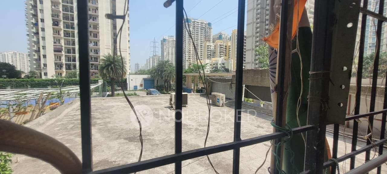 Amrapali Princely Estate