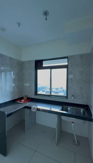 1 BHK Flat In Chandak 34 Park Estate, Goregaon West For Sale  In Goregaon West