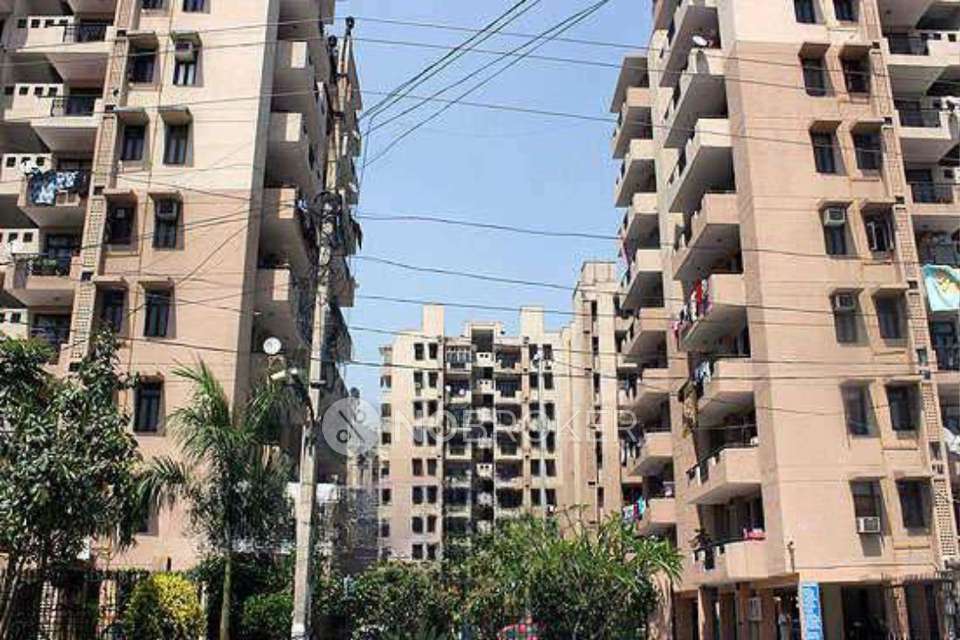 2 BHK Flat In Hewo Apartment I For Sale  In Sector-56