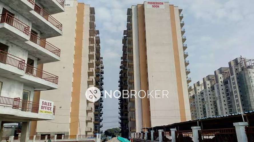 1 BHK Flat In Rox Aalayas For Sale  In Secter 102