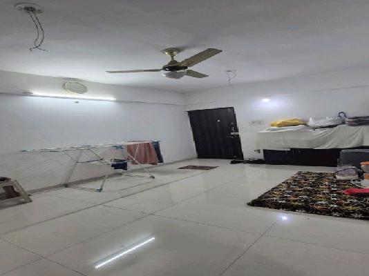 Shared Room for Female In 2 BHK  In Sukhwani Royal Residency In Morewadi
