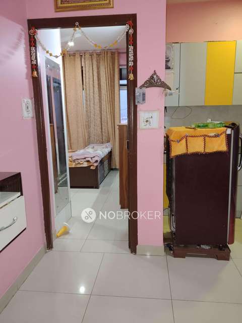 1 BHK Flat In Avl Apartment For Sale  In Sector 36