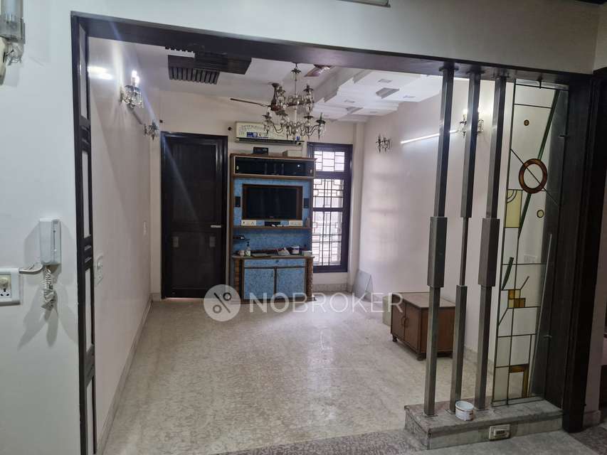 3 BHK Flat In Standalone Building  For Sale  In Meenakshi Garden