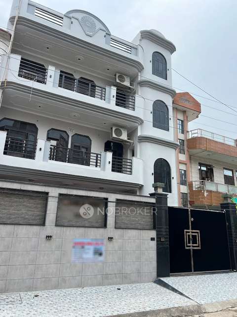 PG for Boys in Sector 7