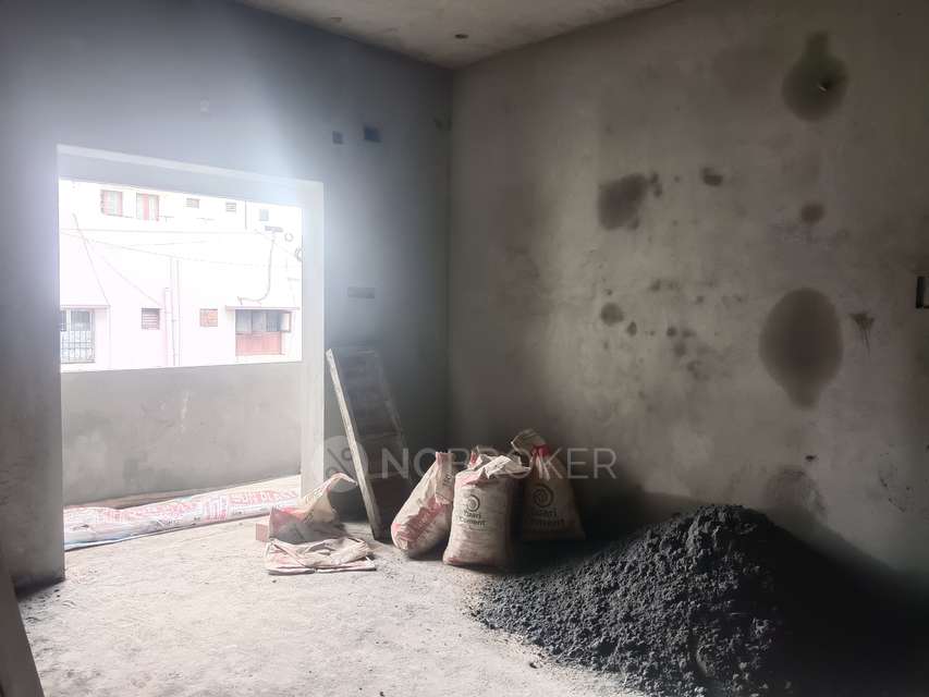 2 BHK Flat In Krishnan Kudil For Sale  In Chromepet