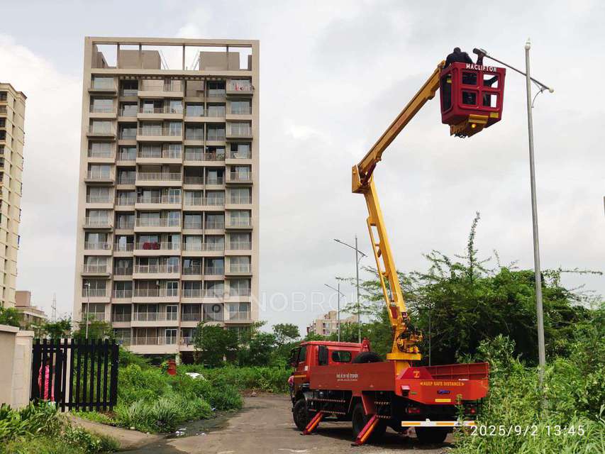 1 BHK Flat In Sai Majestica For Sale  In Sector 5