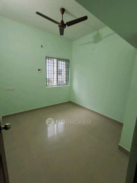2 BHK Flat In Shri Drowpathy Amman Apartments, Sterling Avenue For Sale  In 1351, Sterling Ave, Kolapakkam, Chennai, Tamil Nadu 600128, India