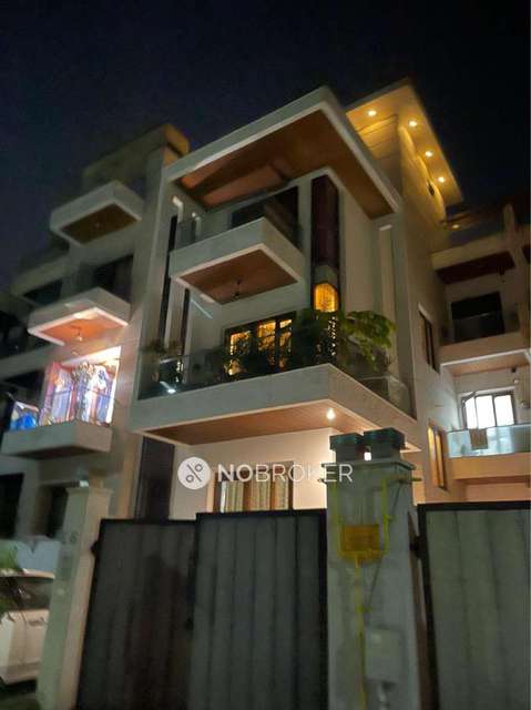 4 BHK House for Rent  In Sector 48
