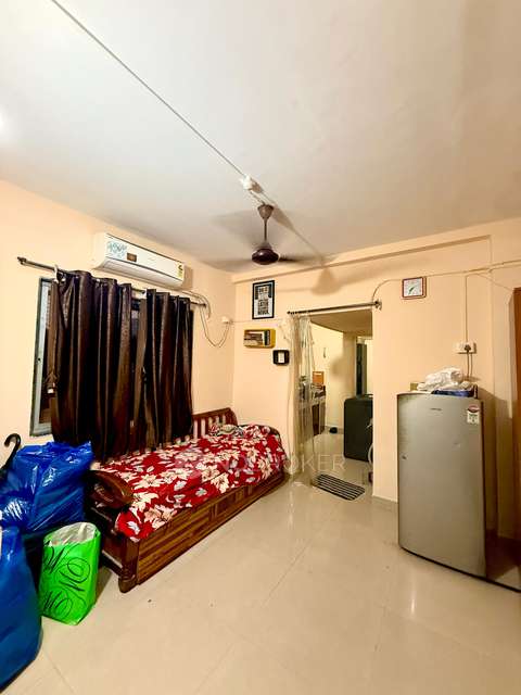 1 BHK Flat In Trivani Tower For Sale  In Kandivali West