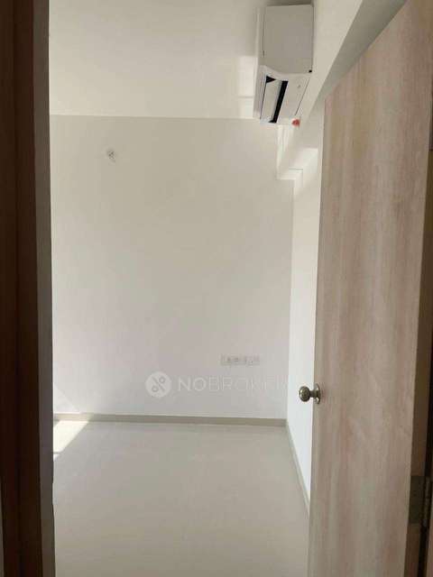 1 BHK Flat In Lodha Upper Thane For Sale  In Upper Thane Woodlands G, H, I