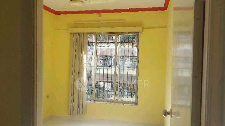 1 BHK Flat In Status-i  For Sale  In Santacruz East