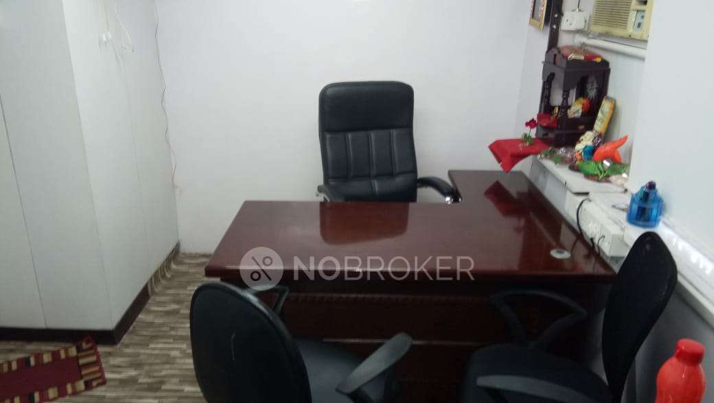 Office Space in Girgaon, Mumbai for sale 