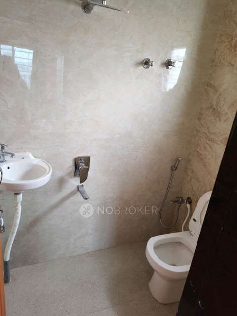 1 BHK Flat In Stand Alone Building  for Rent  In Lonikand