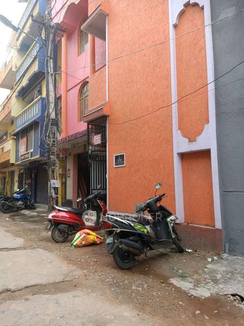 1 RK Flat In Sb for Rent  In Indiranagar