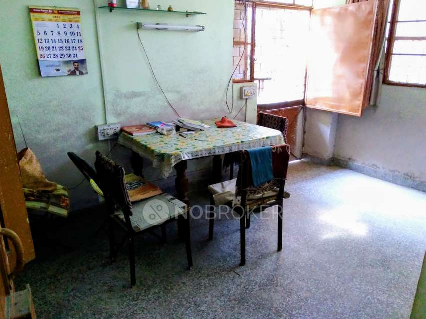 Shop in Dilshad Garden, Delhi for sale 