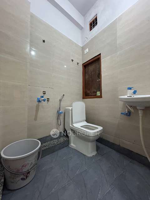 PG for Anyone in Sector 135