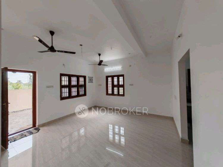 2 BHK House for Rent  In Q5hx+w2v, Thaiyur Market Rd, Ramalingapuram, Kelambakkam, Tamil Nadu 603103, India