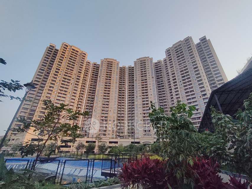 2 BHK Flat In Raheja Reserve For Sale  In Mohammed Wadi