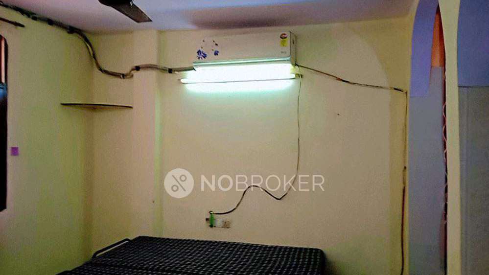 2 BHK Flat for Rent  In Patel Nagar