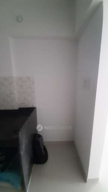 2 BHK Flat In Majestique Nest for Rent  In Phursungi