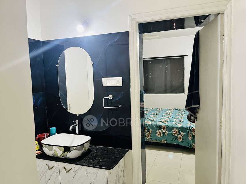 Single Room for Male In 2 BHK  In Shreeji Paradise In Aundh Gaon