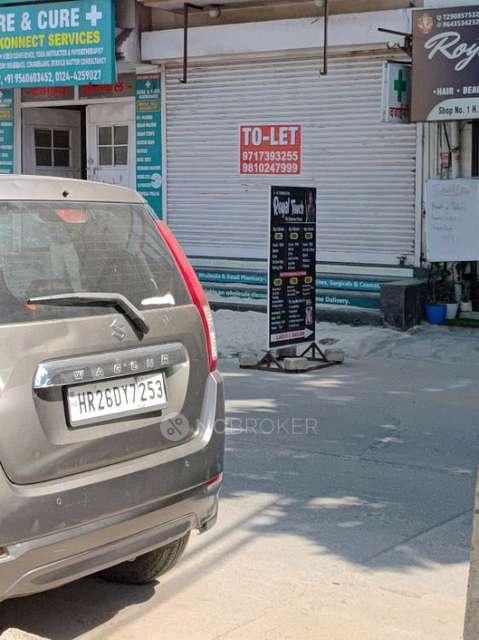 Shop in Sector 7 , Gurgaon for Rent 