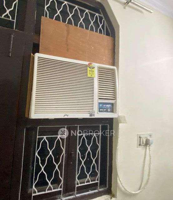 2 BHK Flat In Dda Janta Flat For Sale  In Rohini