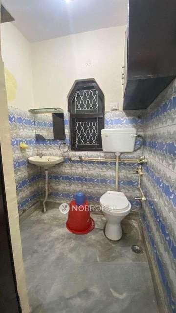 2 BHK Flat In Dda Janta Flat For Sale  In Rohini