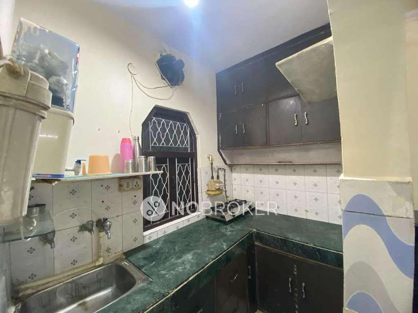 2 BHK Flat In Dda Janta Flat For Sale  In Rohini