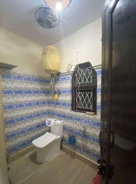 2 BHK Flat In Dda Janta Flat For Sale  In Rohini