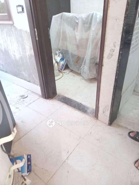 4+ BHK Flat In Dda Flat   For Sale  In Shalimar Bagh