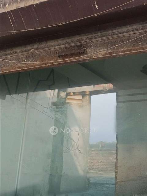 Shop in Wazirabad, Delhi for Rent