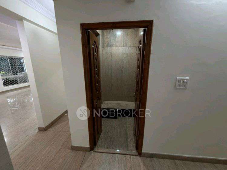 3 BHK Flat In Swamy Towers For Sale  In Basavanagudi