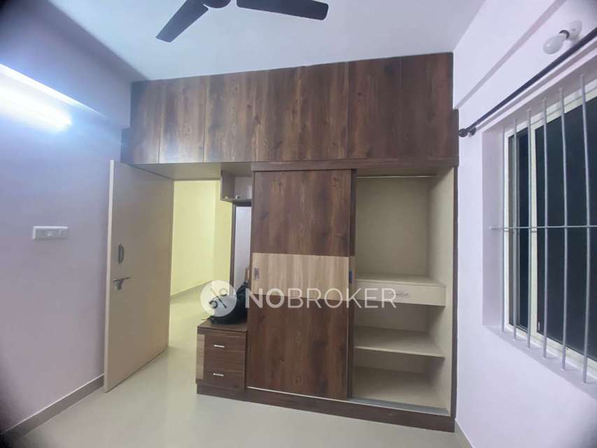 2 BHK Flat In Prabhavathi Heaven For Sale  In Bommanahalli