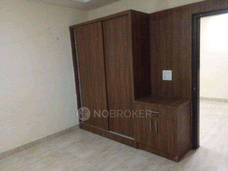 2 BHK Flat In Rise Apartment, Pochanpur For Sale  In H384+rvp Bharat Vandana Park Entry Gate 4, Sector 20 Dwarka, Dwarka, Delhi, 110077, India