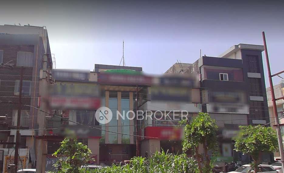 Showroom in Sector 104, Noida for Rent 