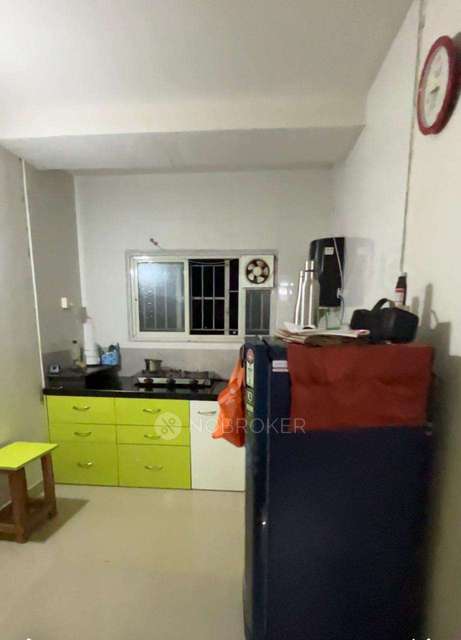 Shared Room for Female In 2 BHK  In A19  In  Pimpri-chinchwad, 