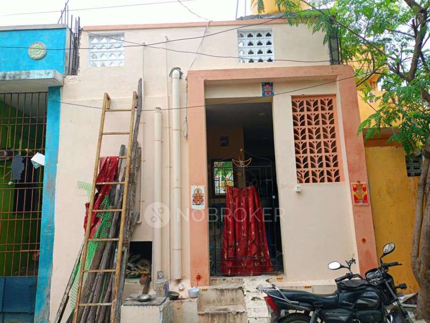 2 BHK House for Rent  In  Neelankarai