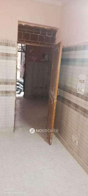 1 BHK Flat For Sale  In Mukherjee Nagar 