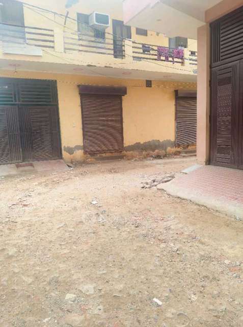 Shop in Bondsi, Gurgaon for Rent 