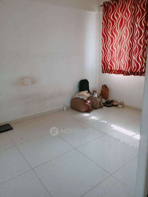 Single Room for Female In 2 BHK  In Ivy Estate In  Wagholi, Pune