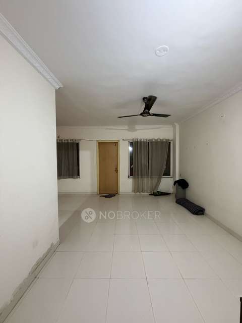 Single Room for Female In 2 BHK  In Kunal Icon Co-operative Housing Society In Kunal Icon Cooperative Housing Society Block-d